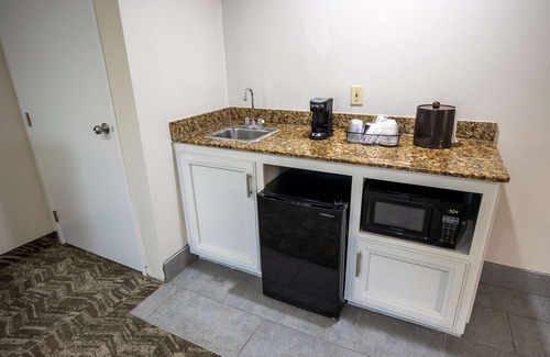 Lafayette Hotel | Best Western Plus Vermilion River Inn & Suites
