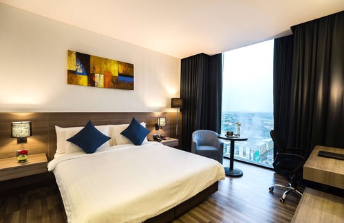 Khlong Kluea Hotel | Best Western Plus Wanda Grand Hotel