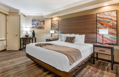 Santa Rosa Hotel | Best Western Plus Wine Country Inn & Suites