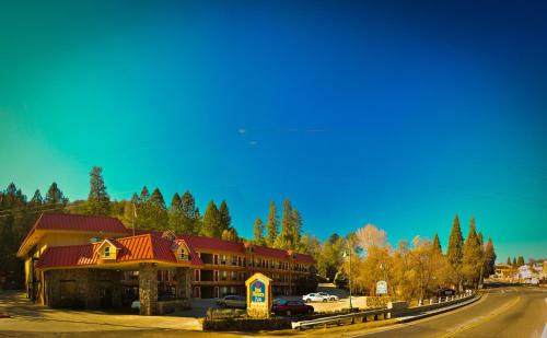 Mariposa Hotel | Best Western Plus Yosemite Way Station