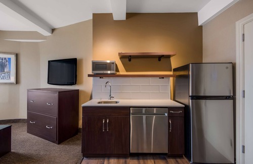 Downtown Syracuse Hotel | Best Western Syracuse Downtown Hotel and Suites