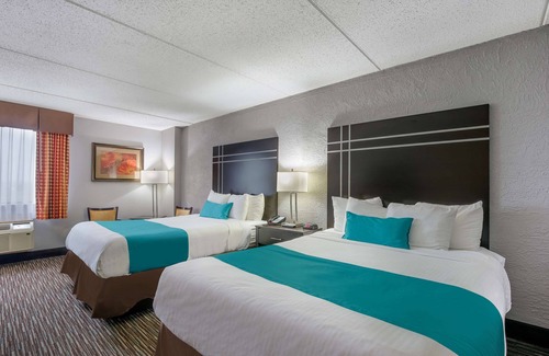 Pewaukee Hotel | Best Western Waukesha Grand