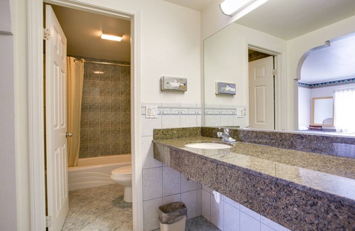 East Whittier Hotel | Best Whittier Inn