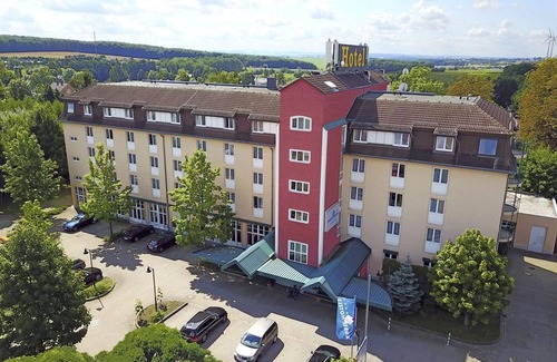 Chemnitz Casa | Bestprice room for 2 persons, shower or bath, WC, - AMBER HOTEL Chemnitz Park