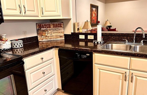 Tyler Apartamento | Beststays@Sunrise Ruby a Duplex, Pet Friendly,Work Crews family nurses @‘