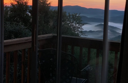 Seven Devils Cabina | BestView*PoolTable*2King*Pickleball*HotTub*FireTable*Arcade*Fireplace*Location