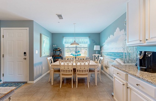 Ocean View Condominio | Bethany Bay spacious condo w/shared pool, water view & golf course