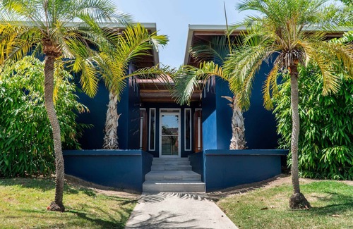 Carenero Apartamento | Better Choice for your Vacation! Water Sports, Onsite Bar, 2 Tropical Pools