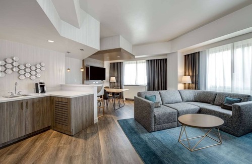Downtown Columbus Hotel | Better Choice For Your Vacation! Pet-Friendly, Near Victorian Village
