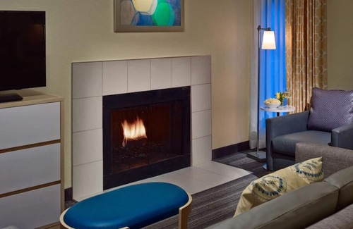 Highland Hills Casa | Better Choice For Your Vacation! Free Parking, Pets Allowed!