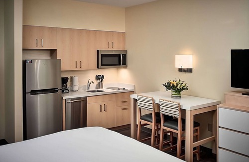Gwinnett Place Hotel | Better Choice For Your Vacation! 2 Units w/ Kitchen. Enjoy Pool Access!