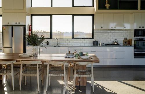 Manypeaks Casa | Betty's Beach House