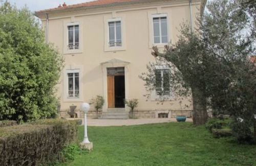Ales Casa | Between Cevennes and Sea, town house with garden and swimming pool (6 people )