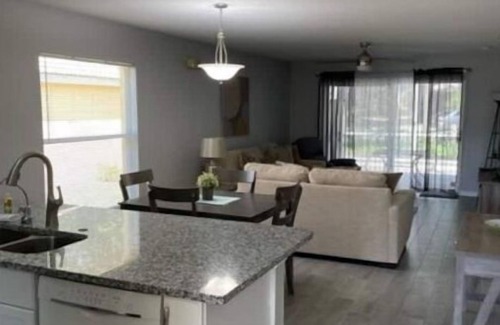 Fedhaven Casa | Between Disney and Legoland on Lake Marion