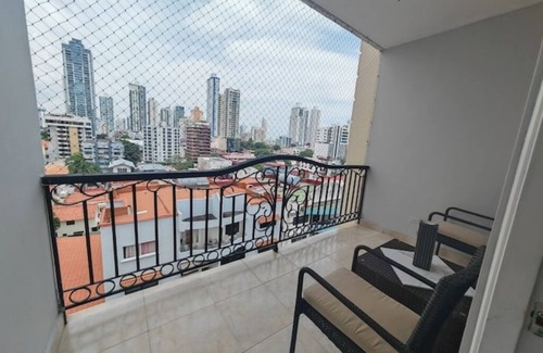 Obarrio Apartamento | Entre Multi plaza y Parque Omar