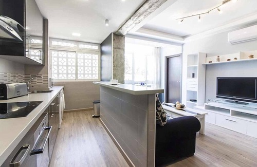 El Ejido Apartamento | Casa Maryna, Cerca de Picasso y la Merced