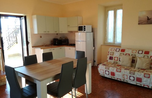 Coldragone Apartamento | Hermosa casa de la familia - tres apartamentos independientes con vistas a los olivares