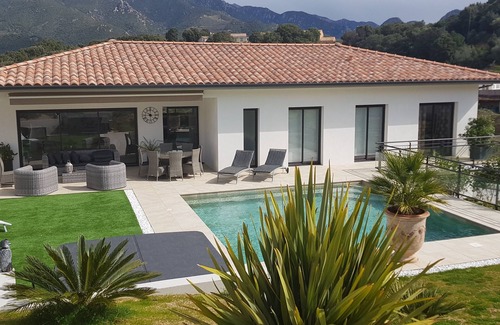 Eccica-Suarella Casa | Entre mar y montaña nivel jardín T2