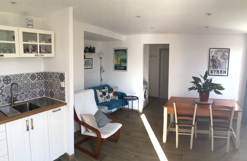 Ceret Apartamento | Between Sea and Mountains