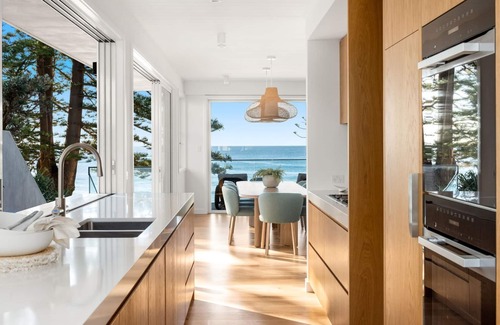 Newport Casa | Between the Pines by TCC