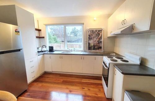 Croydon North Casa | Between the Yarra Valley, City, wineries. Pets