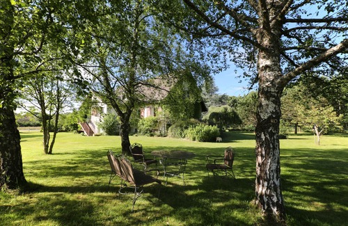 Autun Casa | Entre Wine Route y Morvan, espaciosa casa de campo con piscina ideal para reunirse