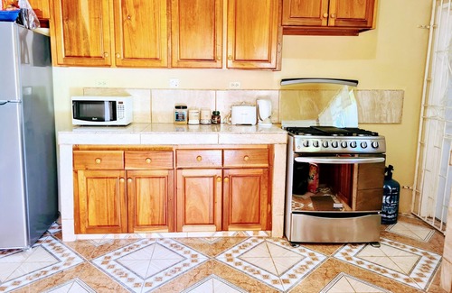 Rhyne Park Village Casa | Bev Rosevilla