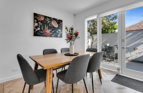 South Yarra Casa | Bev's Retreat by Ready Set Stay