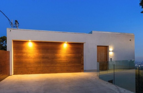 Beverly Hills Villa | Beverly Grove - Modern Estate with Japanese Garden & 180 Degree Views of LA