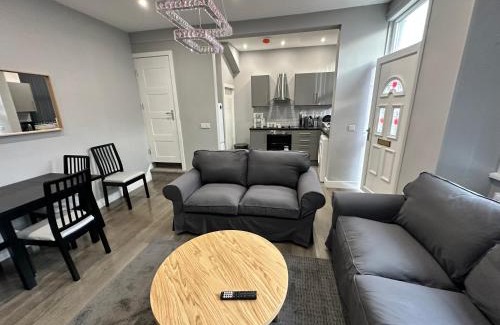 Harehills Casa | Bex Stays 2 Bed Property