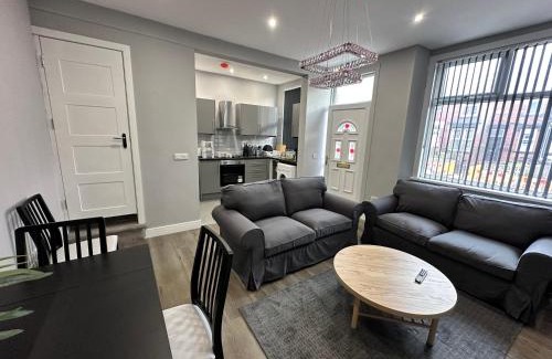 Harehills Casa | Bex Stays 2 Bed Property
