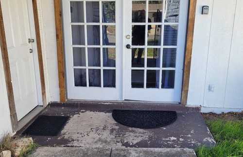 West San Antonio Casa | Bexar Suite Private Entrance and Bathroom Lackland AFB