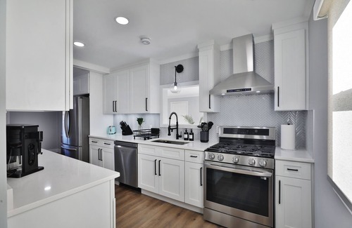 Columbus Casa | Bexley Park Modern Retreat House