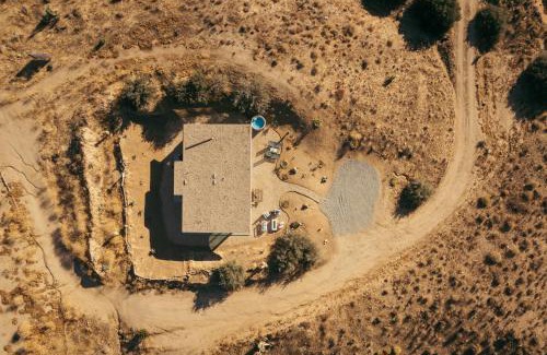 Pioneertown Casa | Beyond - Walk to Red Dog & Pappy's