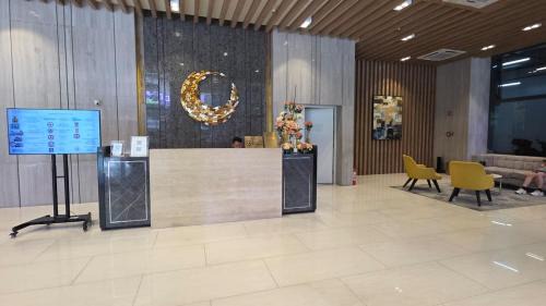 Luzon Apartamento | BGC Hotel Vibe with City View at Uptown Parksuites near St Luke's, Grand Hyatt Hotel, Uptown Mall, and Mitsukoshi Mall