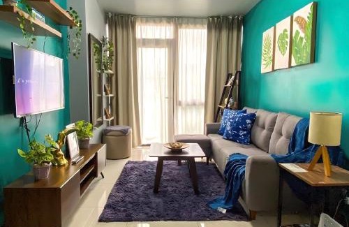 Pinagsama Apartamento | BGC McKinley Taguig 1BR with Balcony near Venice Grand Canal mall