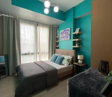 Pinagsama Apartamento | BGC McKinley Taguig 1BR with Balcony near Venice Grand Canal mall