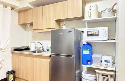 Kapitolyo Condominio | BGC view, Big Pools , Gym, Picnic Area, 100 MBPS Internet