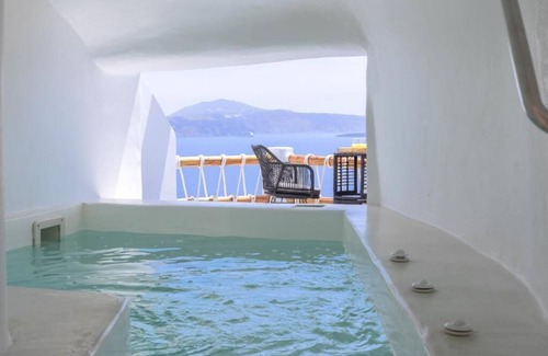 Kamari Apartamento | BH533 - C - Suite Santorini