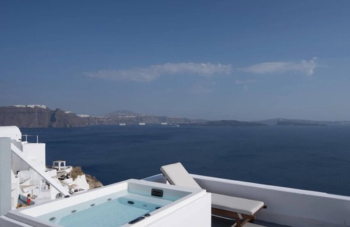 Kamari Apartamento | BH613 - C - Suite Santorini