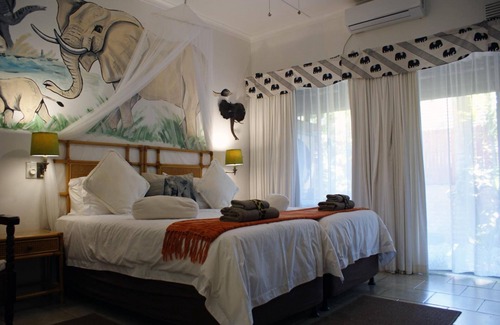 St. Lucia Cama Y Desayuno | Bhangazi Lodge