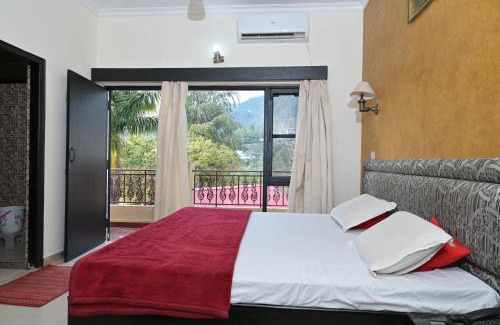 Bullawala Hotel | Bharat Resorts