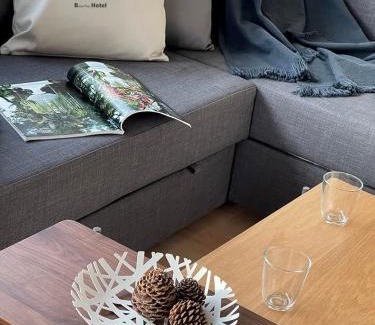 Hiroshima City Centre Apartamento | bHOTEL Nekoyard - Quiet Studio, 5 Min to Peace Park & City Center
