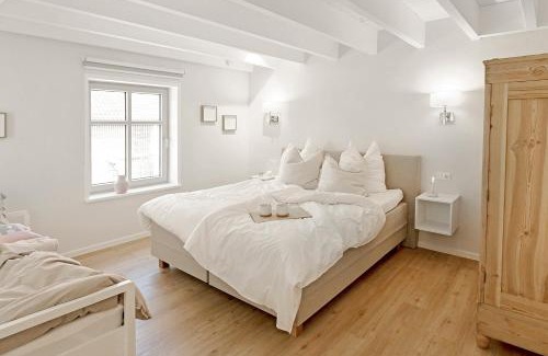 Daenschendorf Casa | Bi de Bark