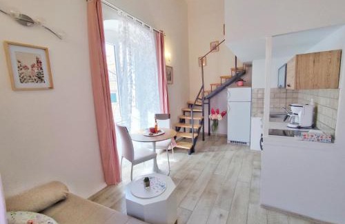 Cavtat Apartamento | Bianchi's flower