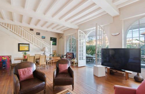 Biarritz Villa | Biarritz - Quartier Saint Charles - Golf - Piscine