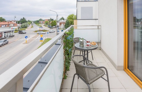 Konstancin-Jeziorna Apartamento | Bielawska Loft Apartment by Renters
