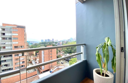 Patio Bonito Apartamento | Bienvenidos a Nuestro Encantador Apartamento!