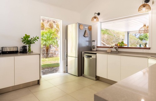 Le Robert Villa | Bienvenue à la Villa Physareve Votre Résidence 4 Chambres de Rêve en Bord de mer