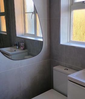Newhaven Casa | BIENVENUE in NEWHAVEN Luxury superking OR standard OR budget rooms